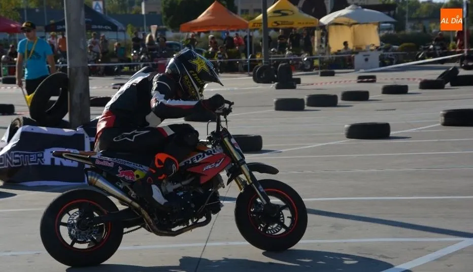 Exhibición de Pitmotard en El Tormes. Fotos: Lydia González