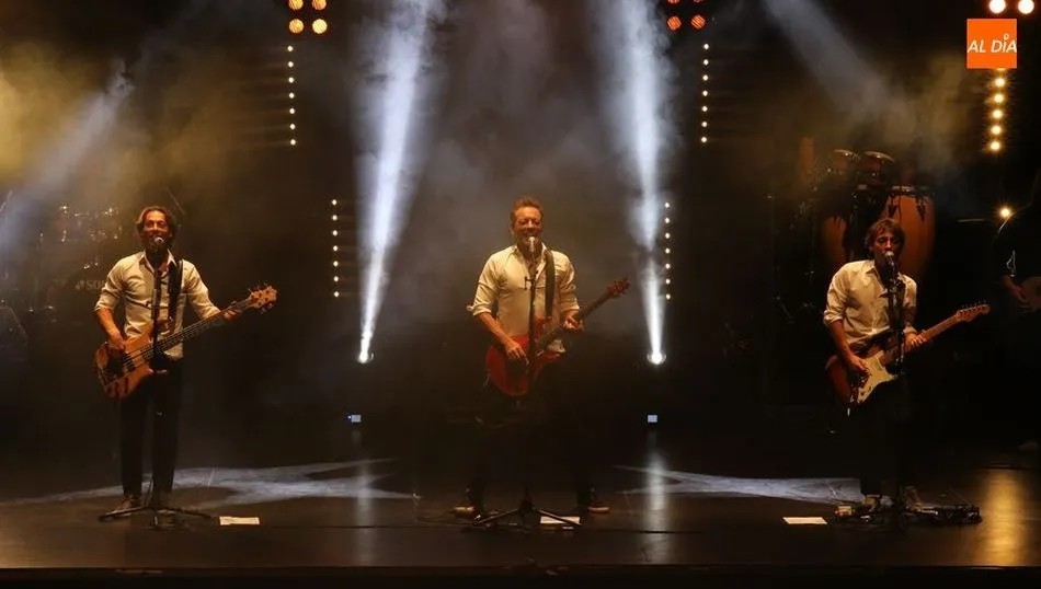 Los hermanos Quijano, durante el concierto en Salamanca. Fotos: Alberto Martín