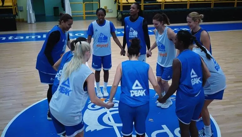 Avenida busca ante Girona el primer título de la temporada