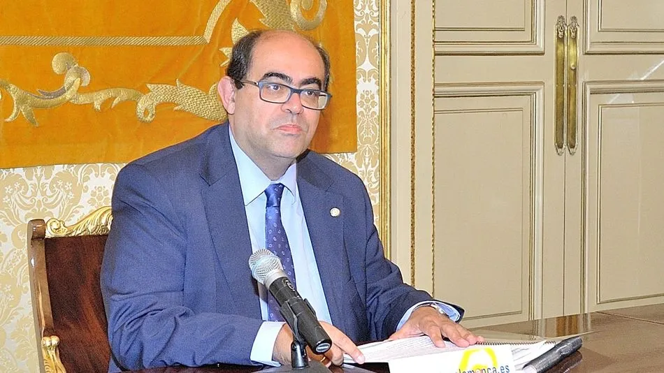 Rueda de prensa el concejal de Hacienda, Fernando Rodríguez