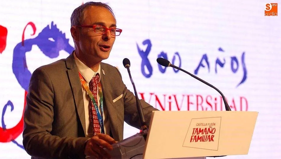 Ricardo Rivero, rector de la USAL