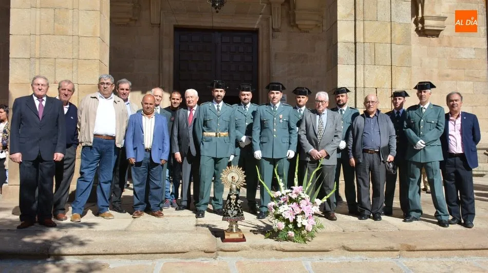 Las autoridades del Abadengo acompañaron a los miembros de la Benemérita / E. Corredera