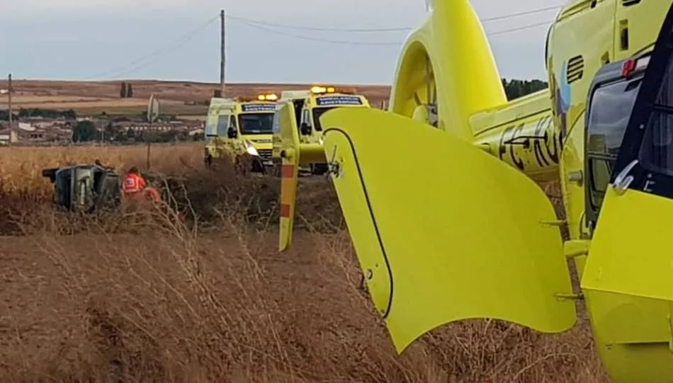 Estado del vehículo tras el accidente. Foto @helicoptero.salamanca