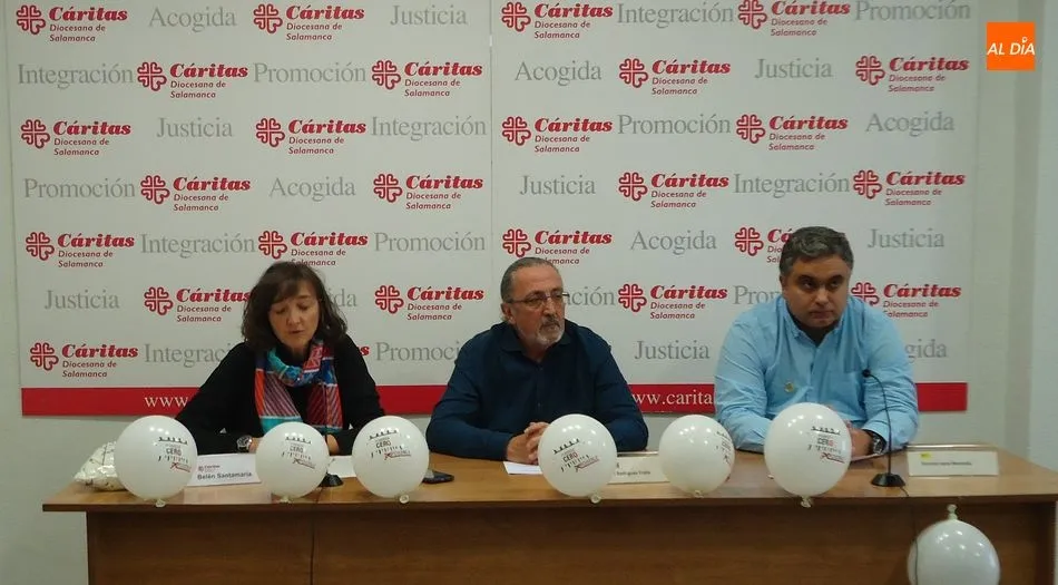Belén Santamaría, Manuel Rodríguez y Vicente Justo han presentado los actos en la sede de Cáritas