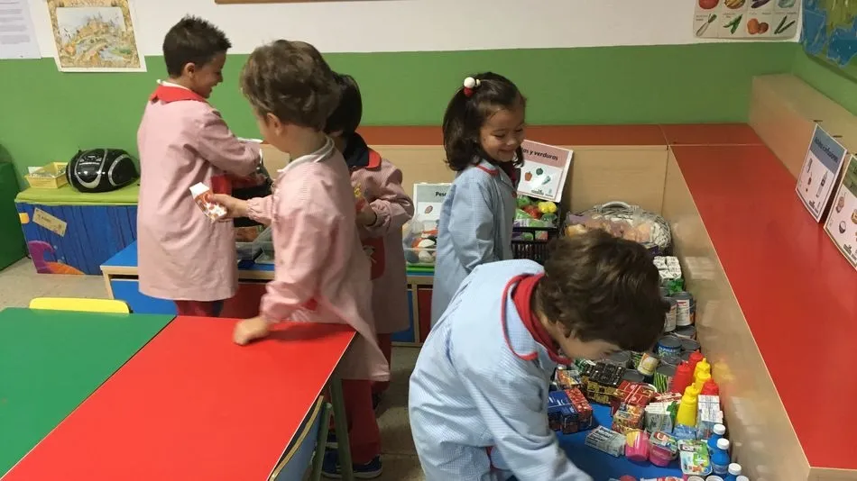 Alumnos del colegio Padres Trinitarios durante una de las actividades.