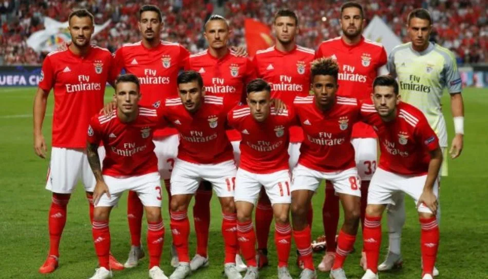 El Benfica portugués fue sancionado por la Federación Portuguesa de Fútbol por difundir a través de la megafonía del estadio, cuando los jugadores ya se retiraban a vestuarios después del encuentro contra el Oporto, un pasodoble taurino