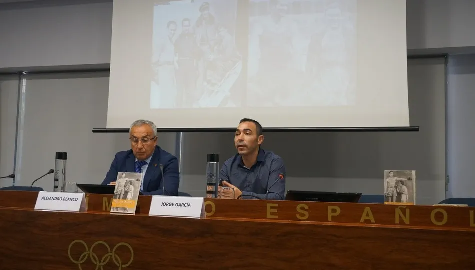 La biografía de Fabián Vicente del Valle, del también salmantino Jorge García, llega al Comité ...