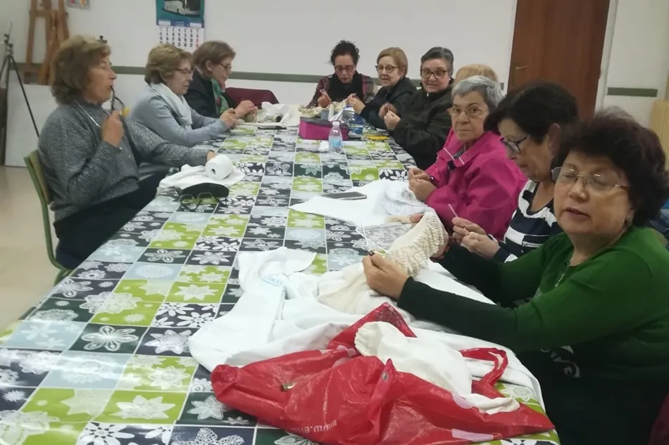 Participantes en el curso de manualidades de la Asociación de Mujeres El Carmen de Ledesma