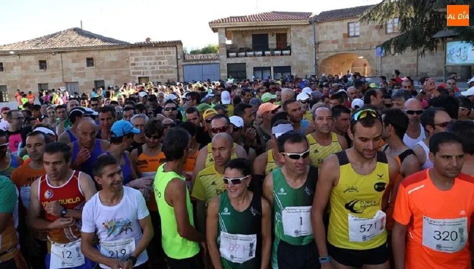 Salida de la anterior edición de la Media Maratón en Babilafuente.