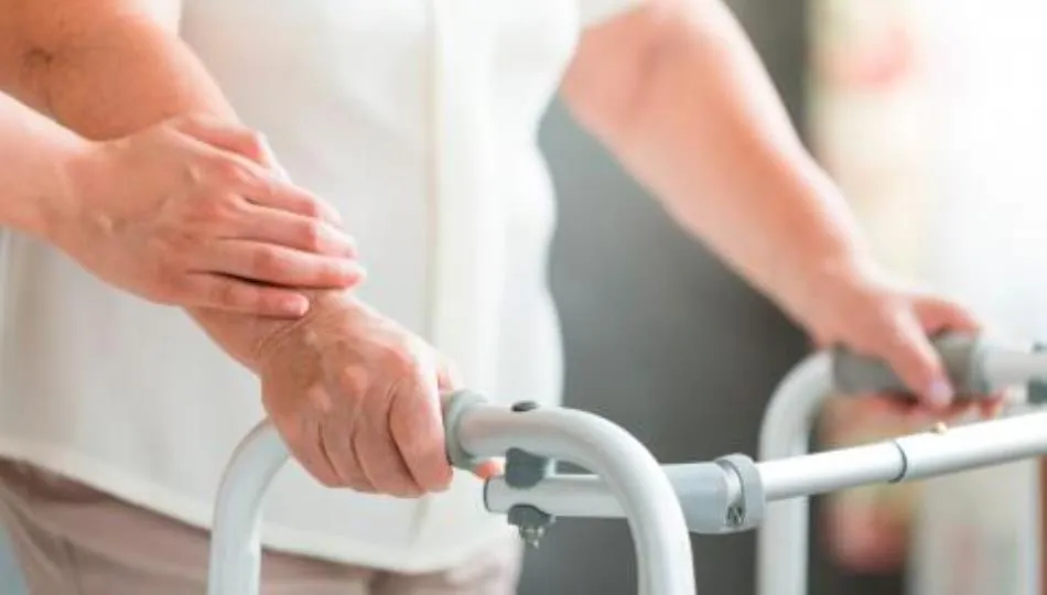 Cada día, en Salamanca, se registran dos fracturas de cadera en ancianos