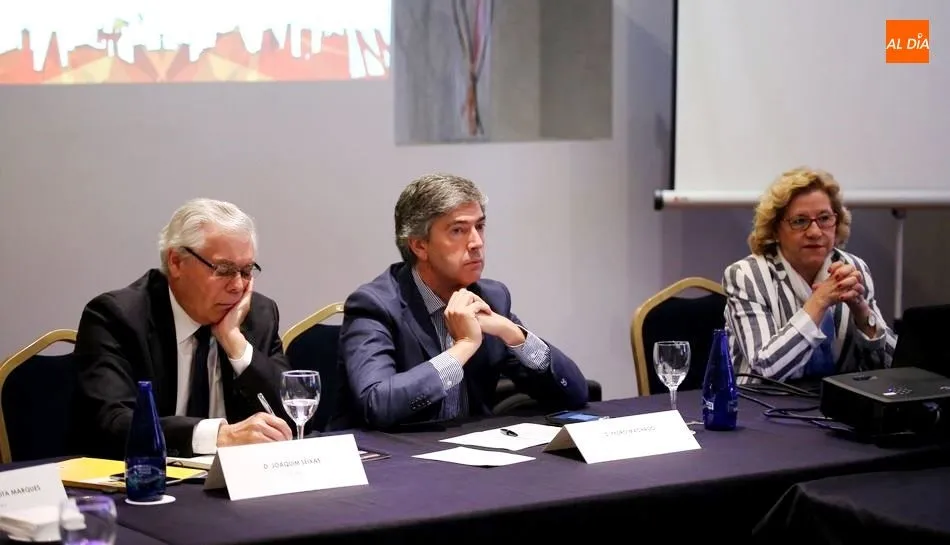 Participantes en la primera mesa, acerca de los Productos Turísticos en las Ciudades de la Red Cencyl. Foto de Alberto Martín