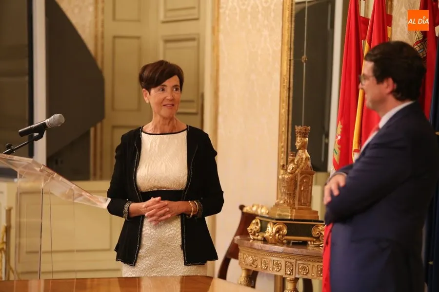 Amelia Castresana durante la recepción en el Ayuntamiento/ Foto: Alberto Martín.