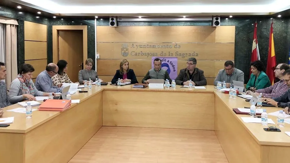 Pleno ordinario en el Ayuntamiento de Carbajosa