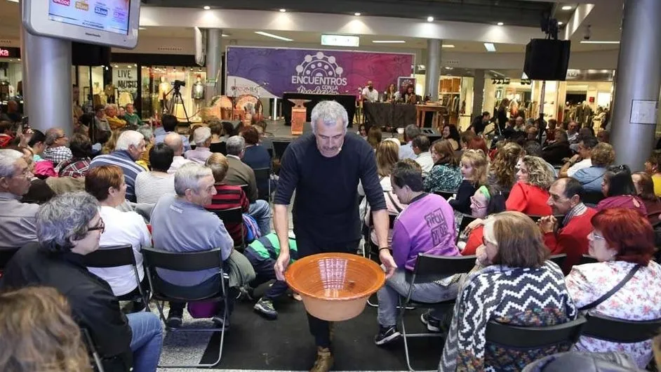 Mayalde, ritmos, sabiduría y tradición, en el Centro Comercial El Tormes