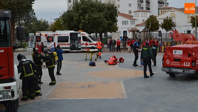 Los cuerpos de emergencias realizaban un simulacro de evacuación y actuación en el parque La Huerta