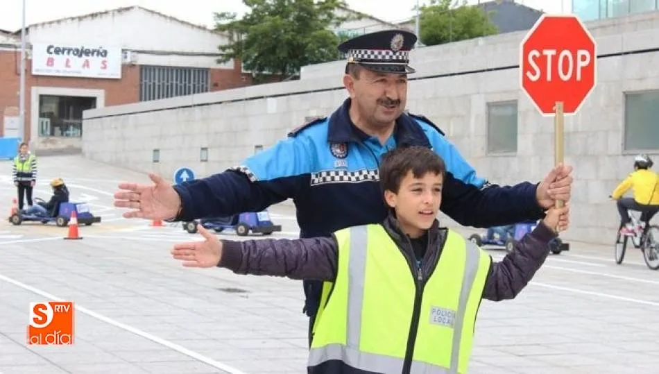 El objetivo principal de esta campaña es el de contribuir a la disminución de la siniestralidad