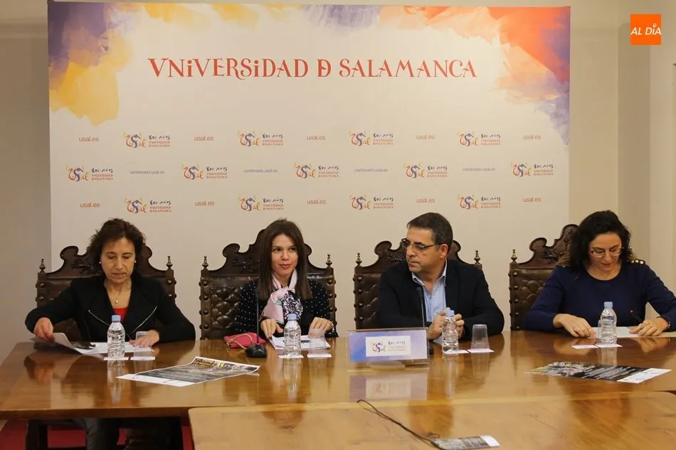 La vicerrectora de Estudiantes y Sostenibilidad, Ana Belén Ríos Hilario; los decanos de las facultades de Biología y de Ciencias Agrarias y Ambientales, Rosario Arévalo y Carmelo Ávila, y la técnico de la Oficina Verde Mar Marcos