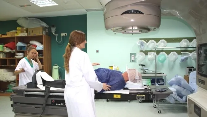 Radioterapia en Ávila para evitar viajes a Salamanca  