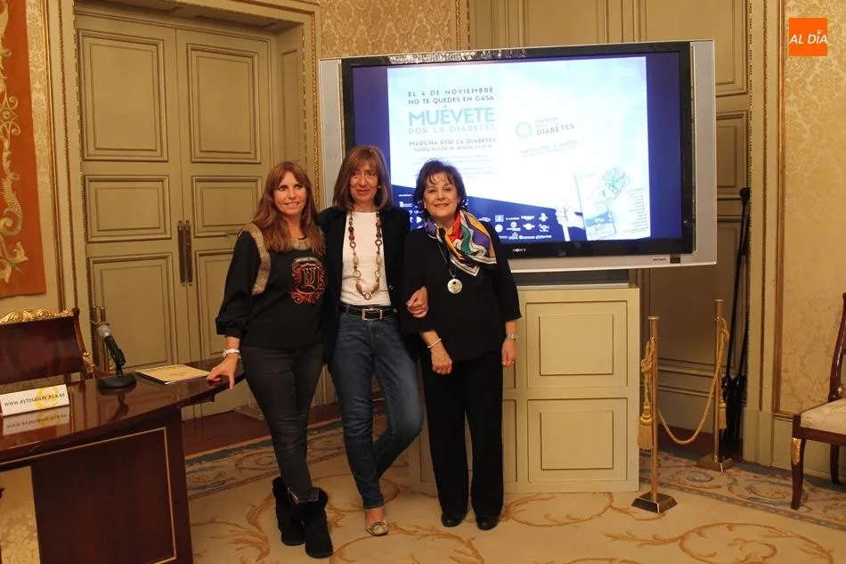 De izq. a dcha., Laura García, María José Fresnadillo y Belén Bernal, en la presentación de las actividades