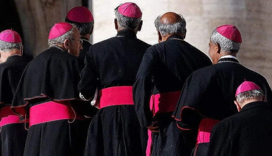 Con la Iglesia hemos topado