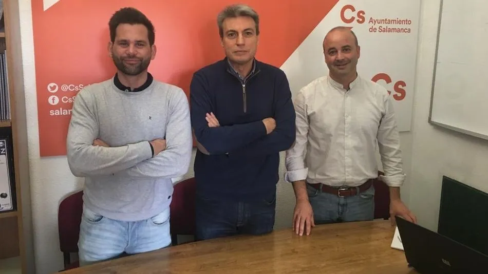 González Bueno, Policarpo Sánchez y Castaño, tras finalizar la reunión esta mañana.