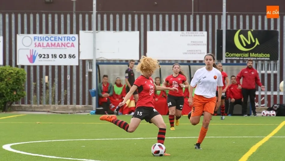 Una acción del encuentro disputado esta tarde en el Vicente del Bosque. Fotos: Alberto Martín