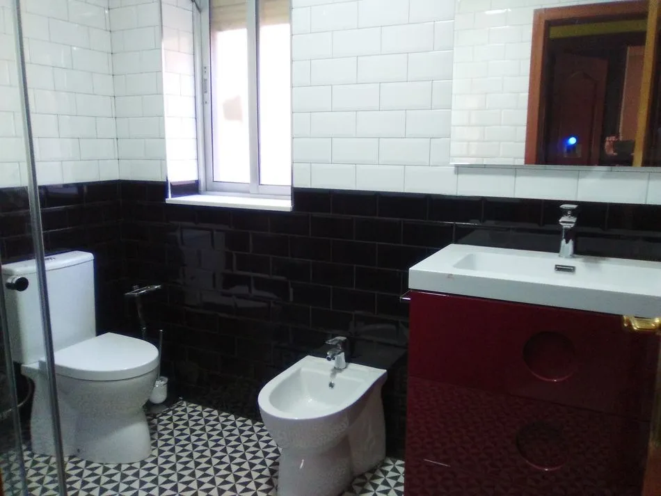 Alcalgas, material de calefacción, fontanería, gas, grupos de presión y reforma de baños