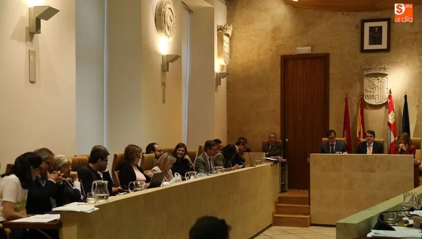 El Ayuntamiento celebra el pleno ordinario de noviembre