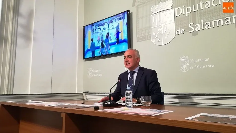 El diputado de Deportes, Jesús María Ortiz, durante la presentación. Foto: R. F. G.