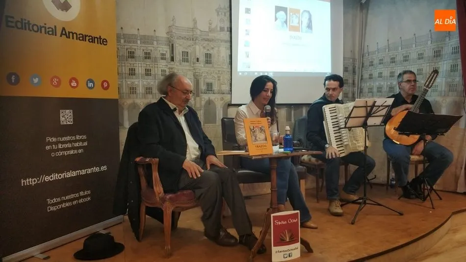 Un instante de la presentación del libro. Fotos: Lydia González