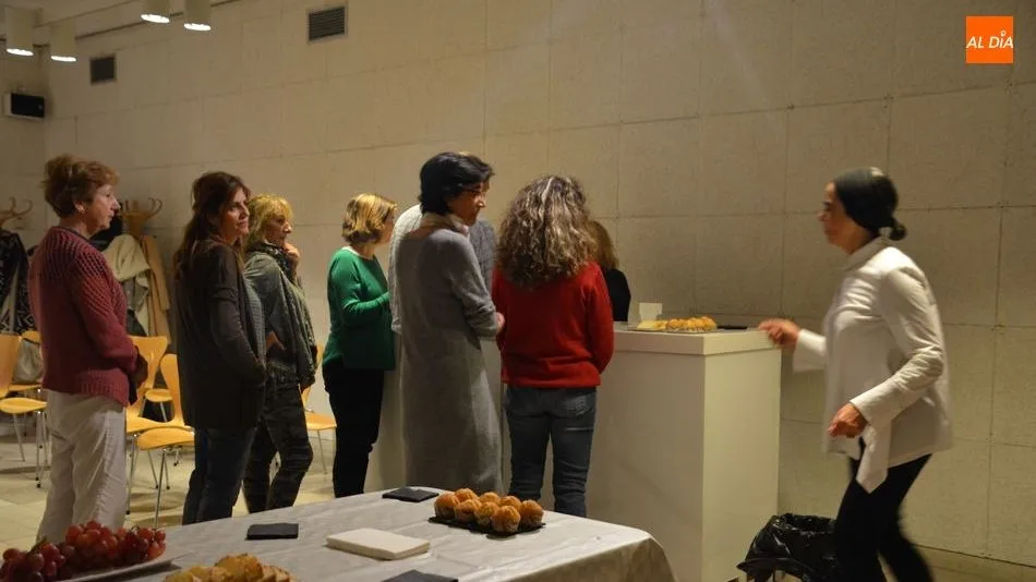 Desayuno del proyecto Puentes en la Casa de las Conchas / Foto: Lydia González.