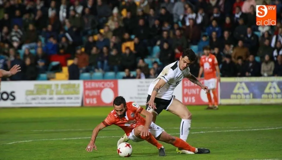 La actuación permitirá también potenciar las posibilidades de uso de las pistas de atletismo / Foto: Archivo.