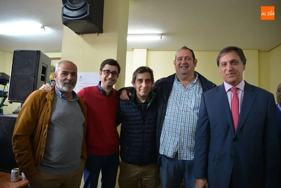 Autoridades asistentes al acto de clausura de la Semana Sociocultural / Foto:Nuria Martín.