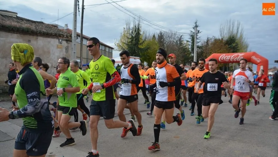 compases iniciales de la prueba en las calles de Moriscos. Fotos: Lydia González