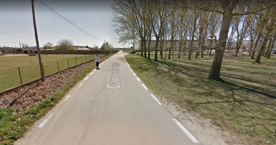 Una rotonda regulará el tráfico entre regula el cruce entre el Camino de los Frailes y la calle Río Primera, en La Aldehuela