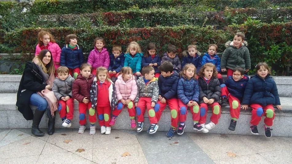 Alumnos de 2º curso de Educación Infantil del colegio Padres Trinitarios duranet su salida al Museo del Comercio.