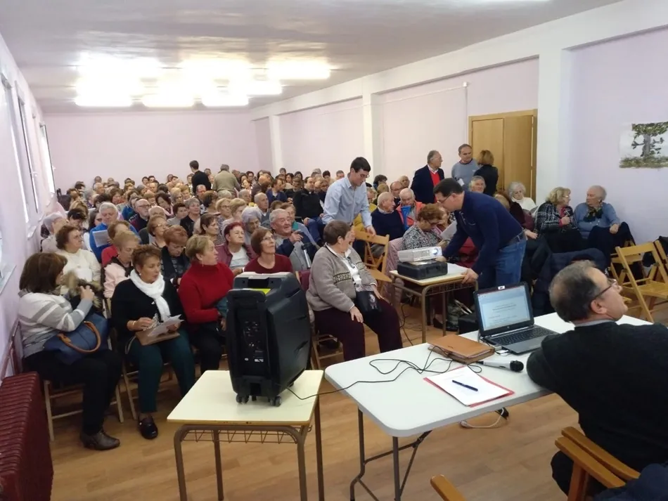 Babilafuente acoge un encuentro de parroquias