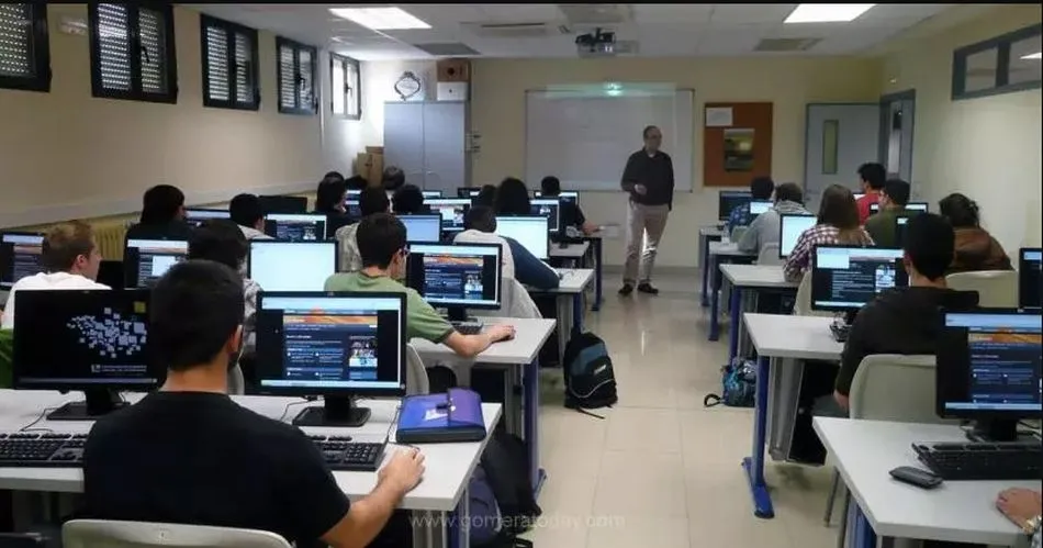  Los centros educativos tendrán internet ultrarrápido en 2021  