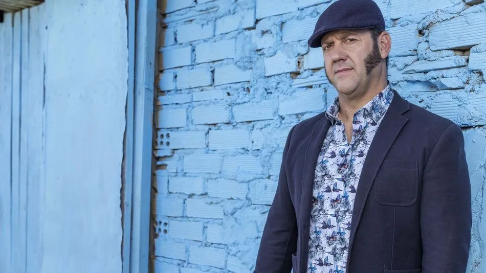 El artista sevillano Paco Candela ofrece este sábado un concierto en Salamanca