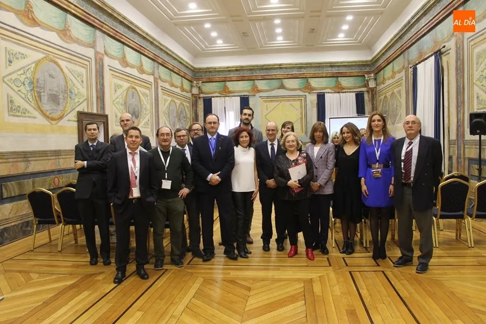 Participantes en la jornada inaugural del Congreso de Cirugía Plástica y Estética, en el Colegio Arzobispo Fonseca