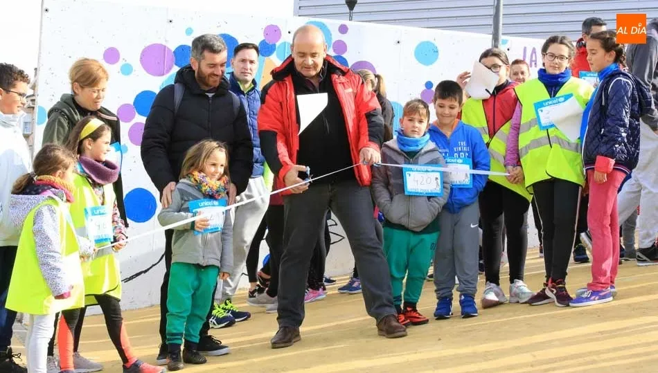 Los más pequeños también participaron en esta iniciativa solidaria. Foto de Alberto Martín