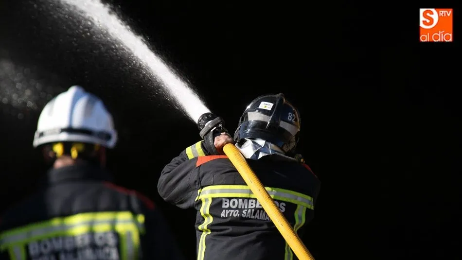 Bajas laboras y permisos por paternidad han incrementado las horas extras de los Bomberos