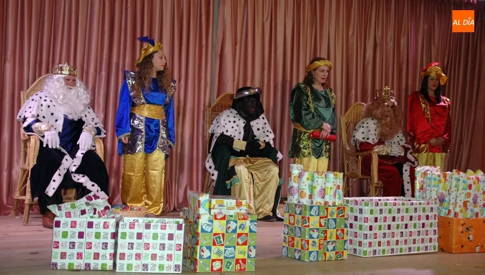 Todos los niños de Aldeadávila recibirán un regalo por cortesía del Ayuntamiento