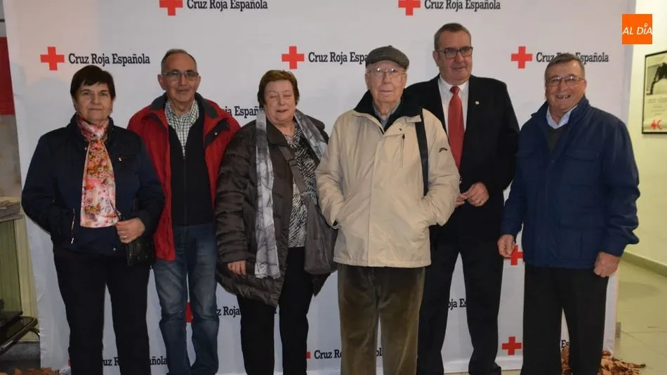 Algunos de los asistentes al acto de Cruz Roja por el Día del Voluntariado / Foto: Lydia González.