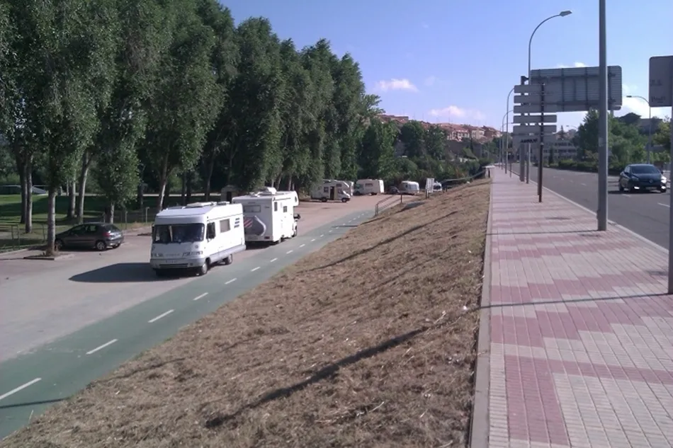 Autocaravanas en la zona de Salas Bajas