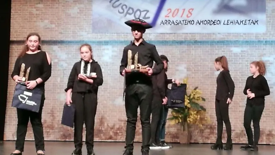 Alumnos de la Escuela Municipal de Música y Danza en el Festival Nacional de acordeón.