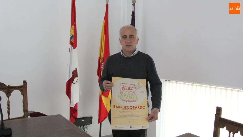 El alcalde de Barruecopardo, Jesús María Ortiz, en la presentación de la Matanza Tradicional / MARIBEL