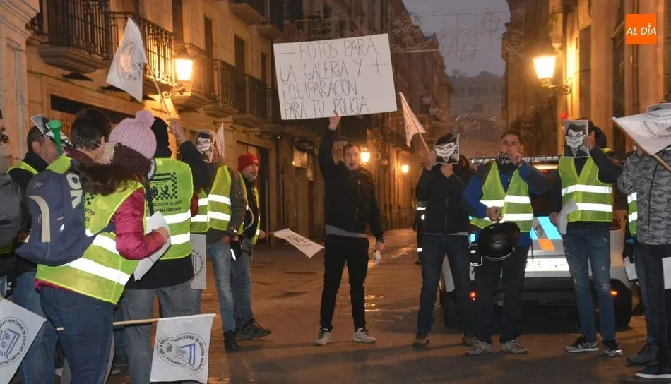 Protestas de agentes de la Policía Local de Salamanca. Foto de Lydia González