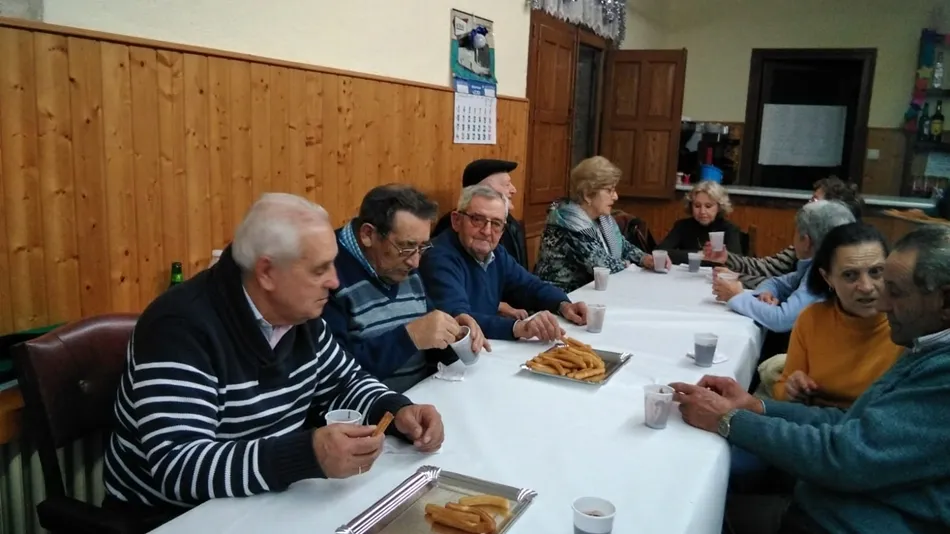 Socios y amigos del Hogar del Jubilado de Ledesma, este domingo