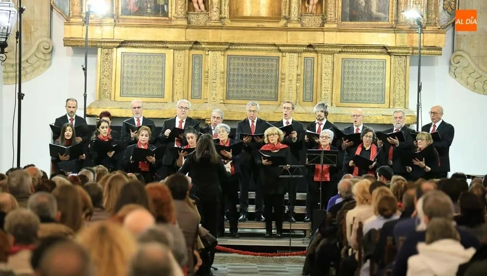 Coro de Cámara y Coro Santa Cecilia de la Escuela Municipal de Música y Danza / Foto: Alberto Martín.